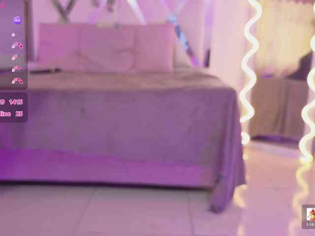 ZURY-TAY webcam