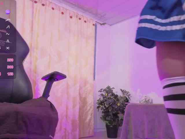 ZURY-TAY webcam