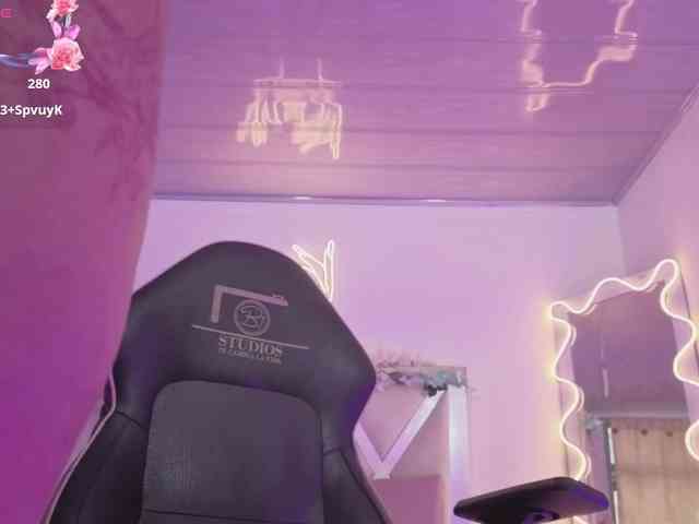 ZURY-TAY webcam