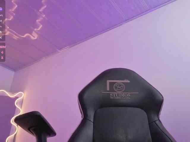 ZURY-TAY webcam