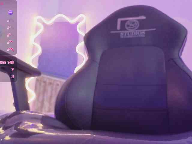 ZURY-TAY webcam