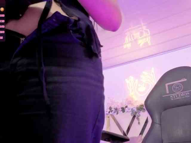 ZURY-TAY Sex Cam Show