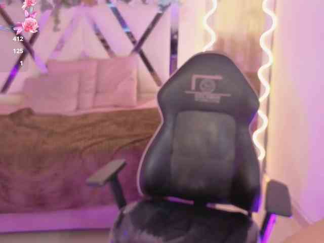 ZURY-TAY webcam