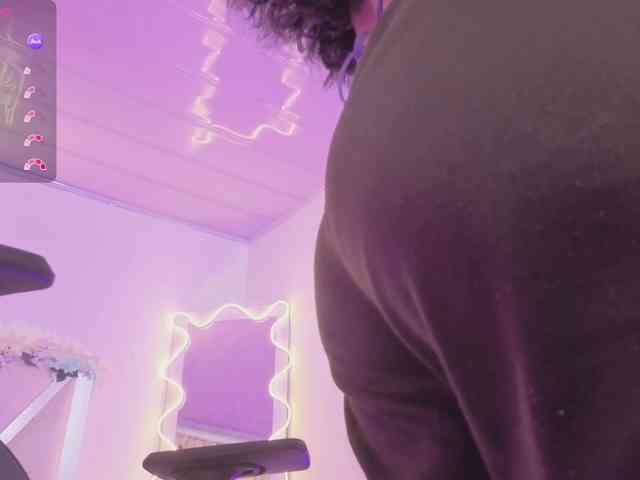 ZURY-TAY webcam