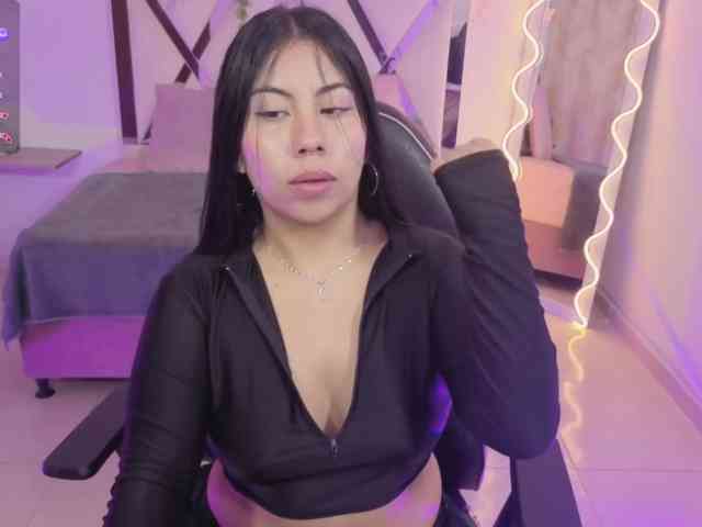ZURY-TAY webcam
