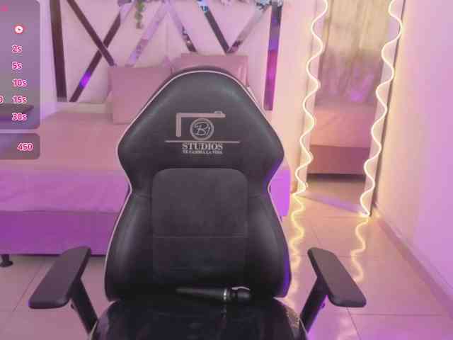 ZURY-TAY webcam