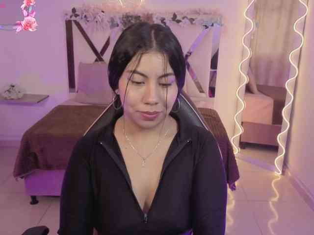 ZURY-TAY webcam
