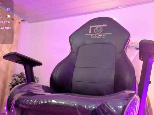 ZURY-TAY webcam