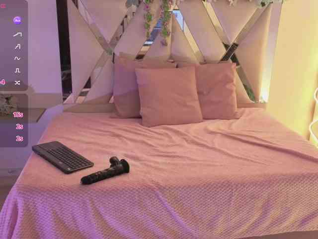 ZURY-TAY webcam