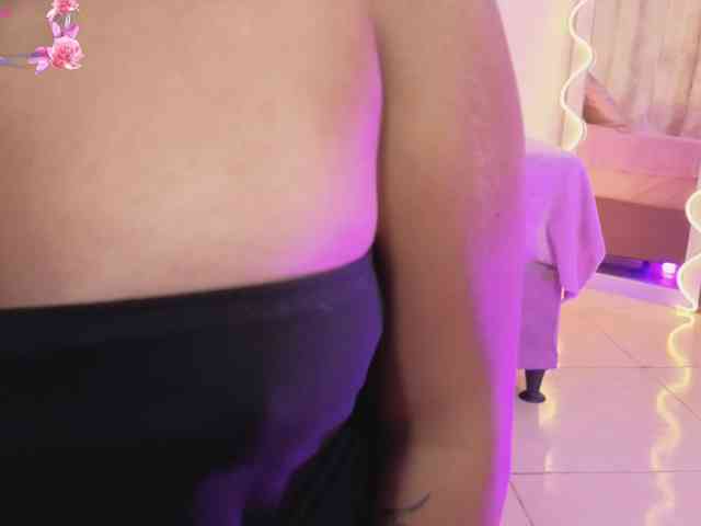 ZURY-TAY webcam