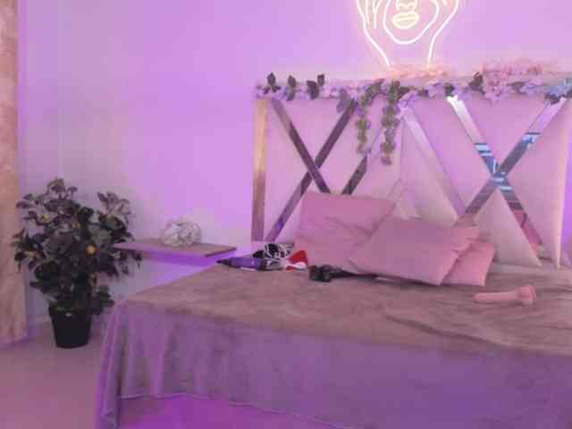 ZURY-TAY webcam