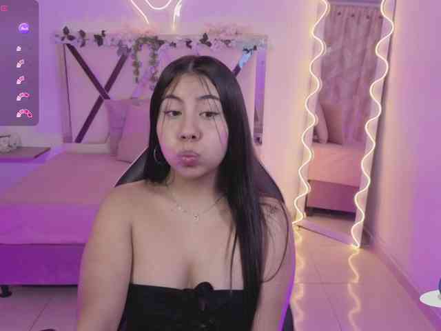 ZURY-TAY webcam
