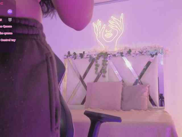 ZURY-TAY webcam