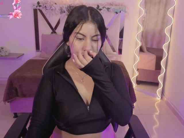 ZURY-TAY webcam