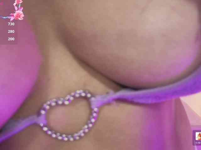 ZURY-TAY webcam