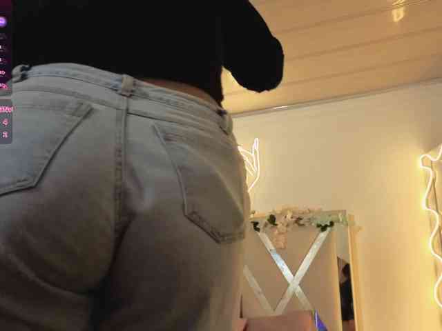 ZURY-TAY webcam