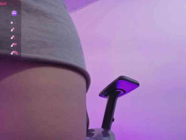 ZURY-TAY webcam