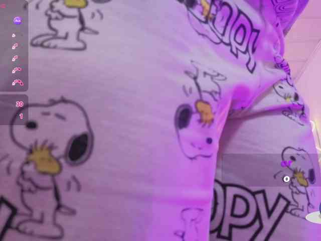 ZURY-TAY Live Webcam on BongaCams