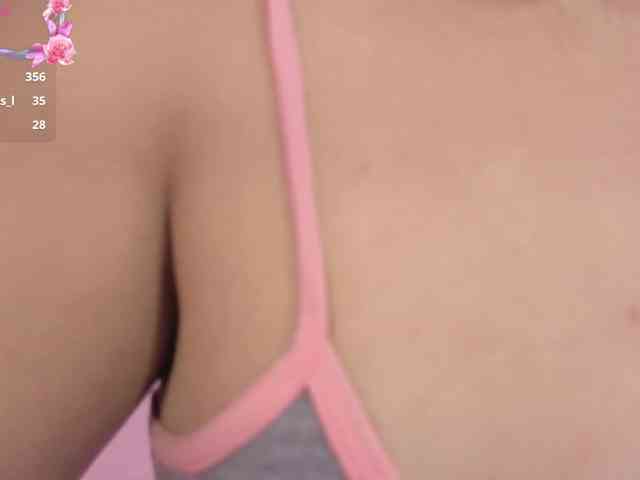 ZURY-TAY webcam