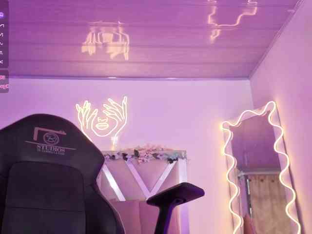 ZURY-TAY webcam