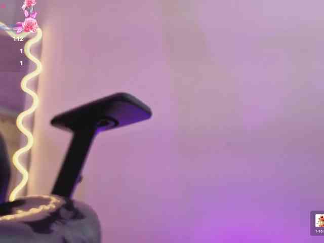 ZURY-TAY webcam