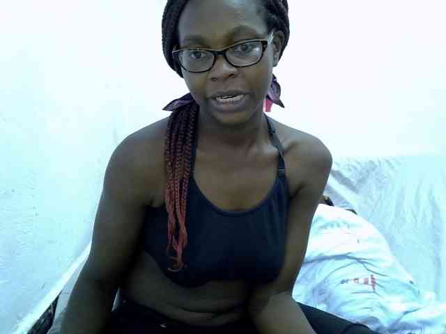 petitehotgirl bongacams