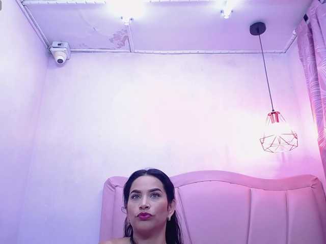 valentinaskinny1