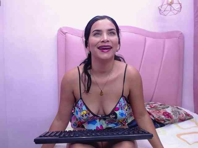 valentinaskinny1
