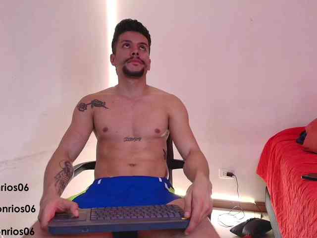 deconrios Live Webcam on BongaCams