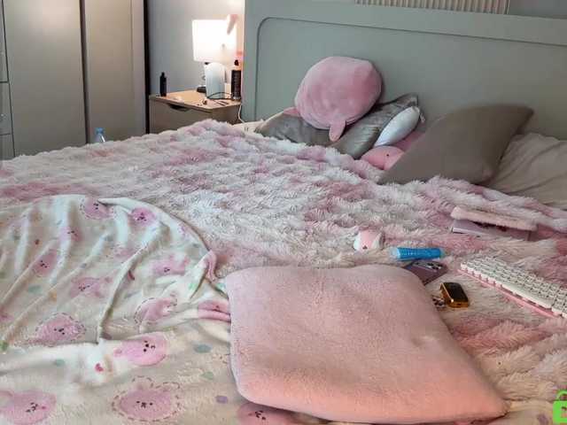 lizzyMeoww live cam on BongaCams