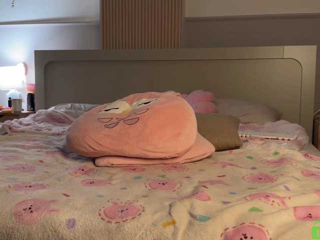 lizzyMeoww live cam on BongaCams