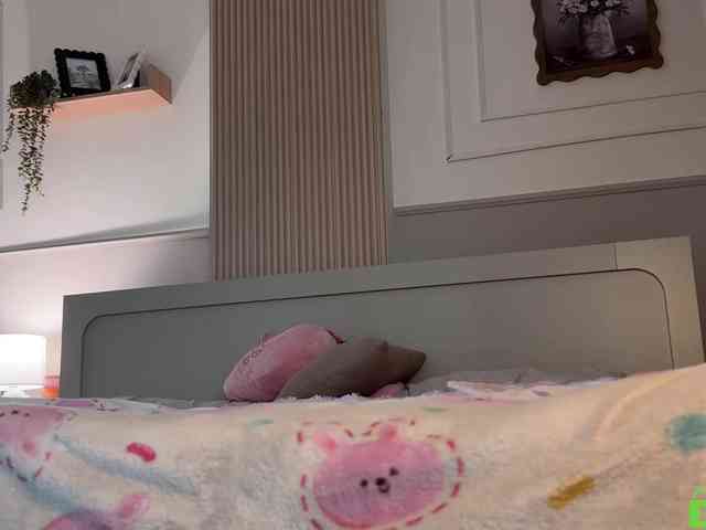 Модель: lizzyMeoww