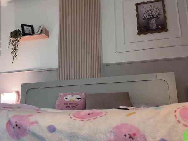 lizzyMeoww webcam