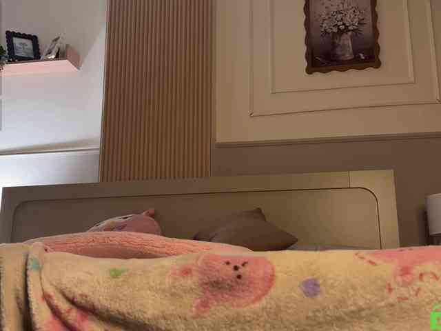 lizzyMeoww webcam