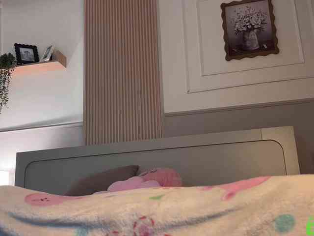 lizzyMeoww webcam