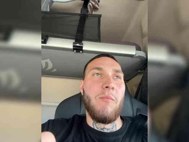 v666es Sex Cam Show
