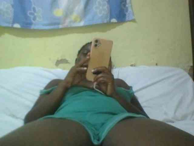 Vashti55 webcam