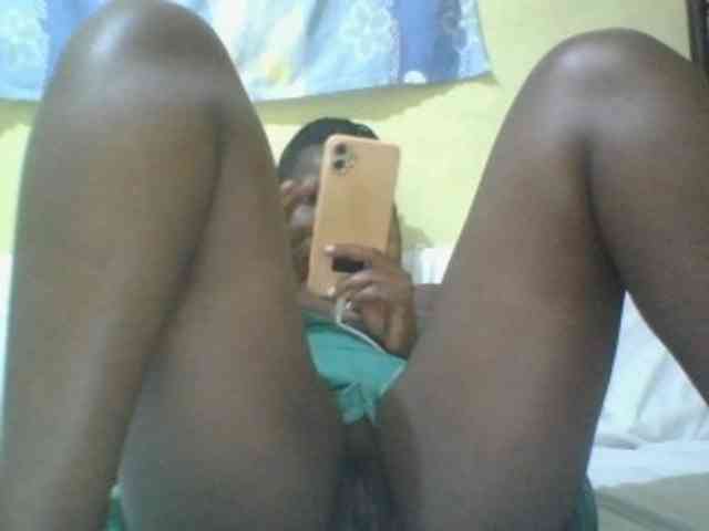 Vashti55 webcam