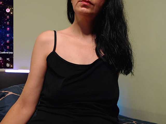 LadyMusic live cam preview