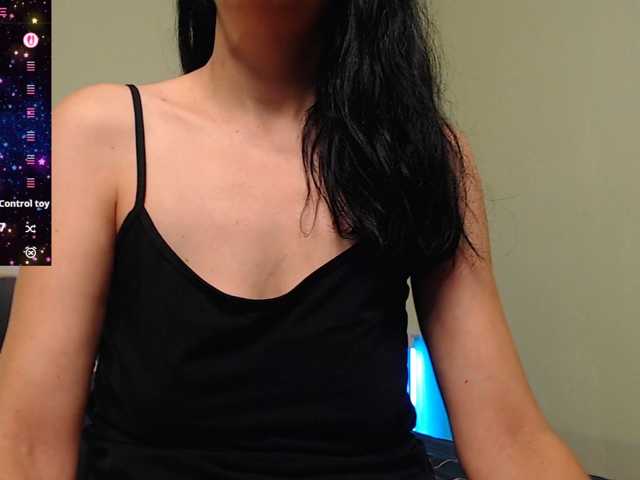 LadyMusic live cam preview
