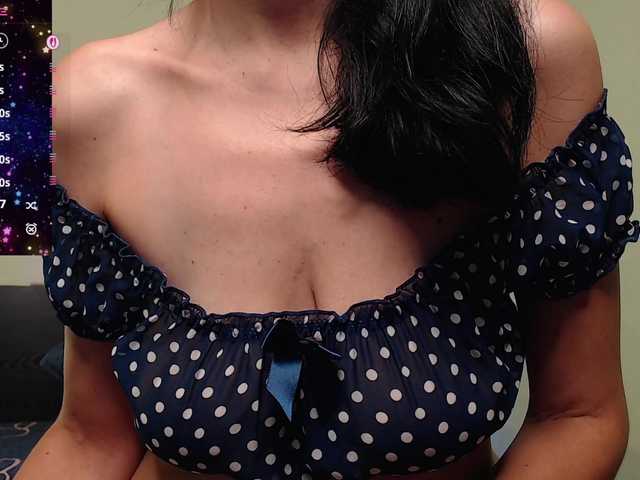 LadyMusic live webcam show
