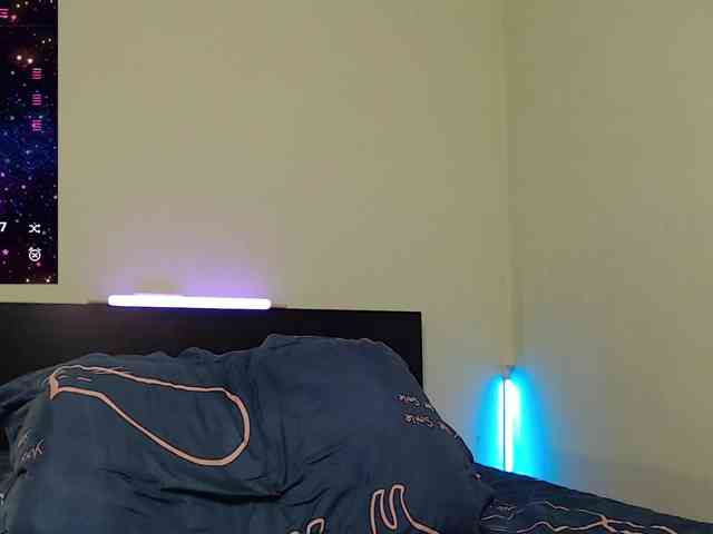 LadyMusic webcam