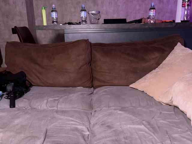 NickiMaldini webcam