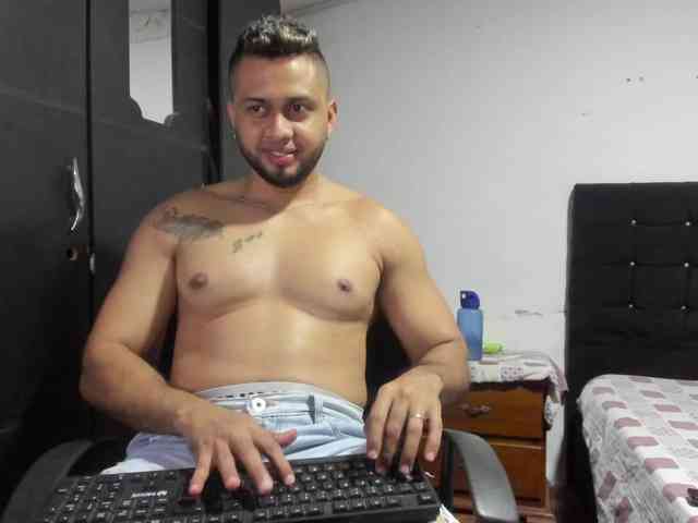 Ryan-xc Sex Cam Show