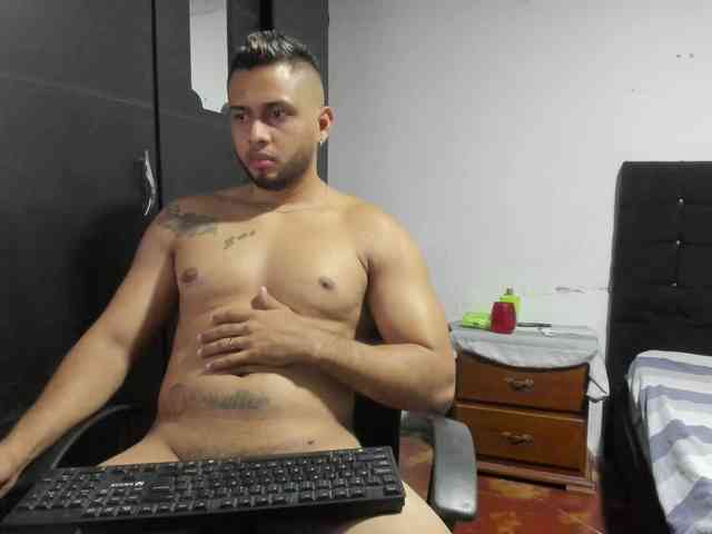 Ryan-xc Sex Cam Show