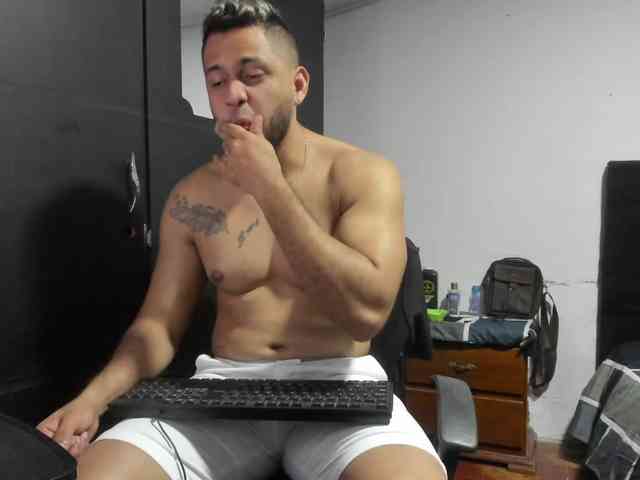 Ryan-xc Sex Cam Show