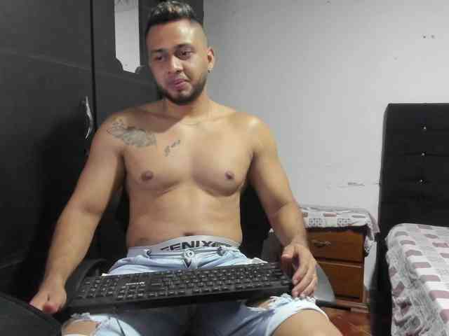 Ryan-xc Sex Cam Show