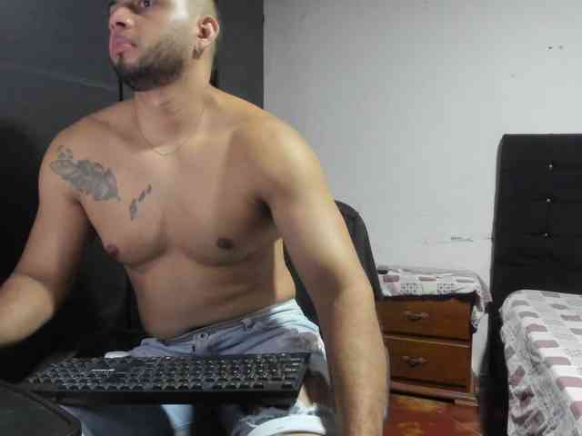 Ryan-xc Sex Cam Show