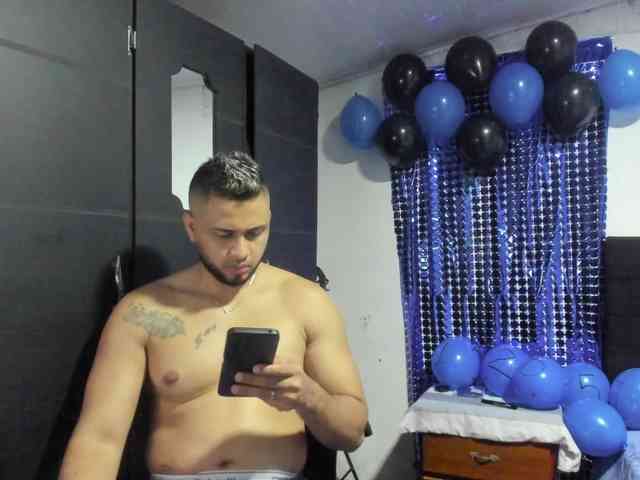 Ryan-xc Sex Cam Show