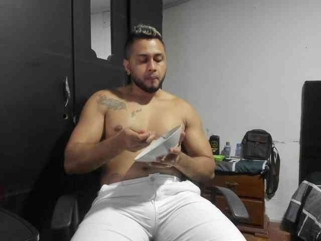 Ryan-xc Sex Cam Show